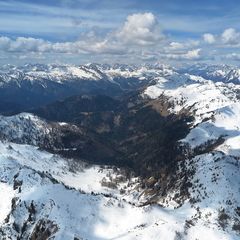 Flugwegposition um 10:02:19: Aufgenommen in der Nähe von 33020 Socchieve, Udine, Italien in 2449 Meter